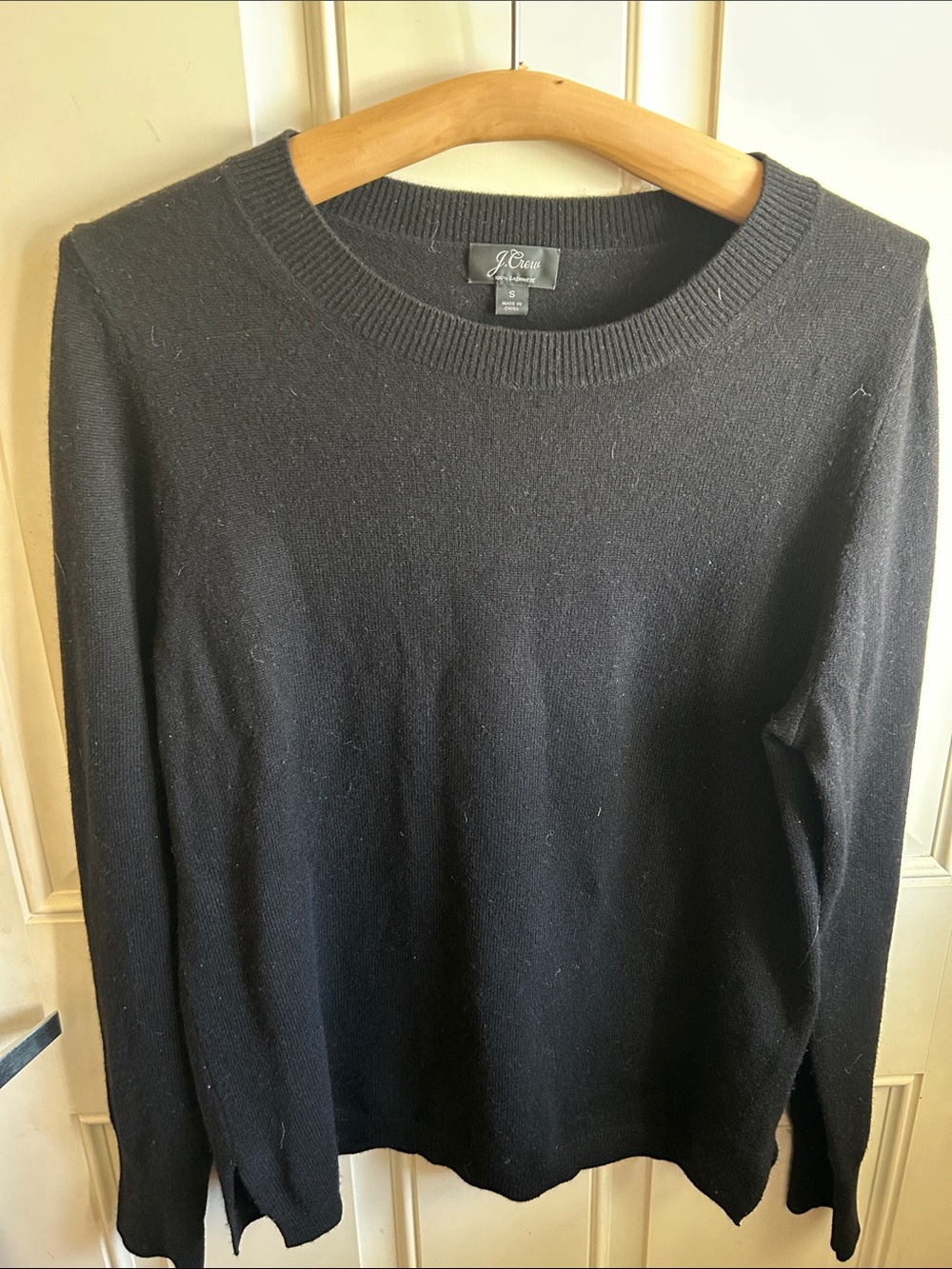 J Crew women’s black cashmere plain crewneck